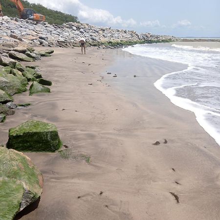Abuesi Beach Resort Sekondi-Takoradi Экстерьер фото